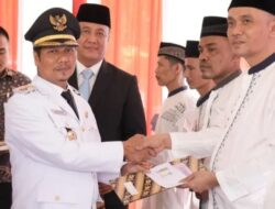 HUT RI ke 80, Wakil Bupati Kuansing Serahkan SK Remisi Kepada Warga Binaan