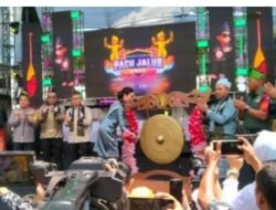 Pembukaan Event Pacu Jalur Tepian Narosa Tahun 2025 Resmi Dibuka Menteri Pariwisata