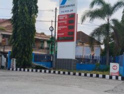 BBM Di jual Bebas Dengan Skala Besar,Dan di perjual belikan Di atas harga Ketentuan